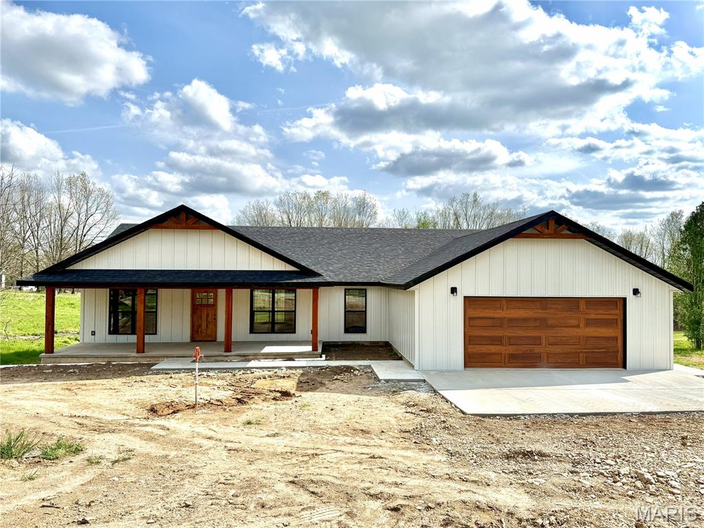 Homes for sale in Plato, MO | 10740 Hannah Lane, Plato, MO 65552 | MLS# MIS25057281