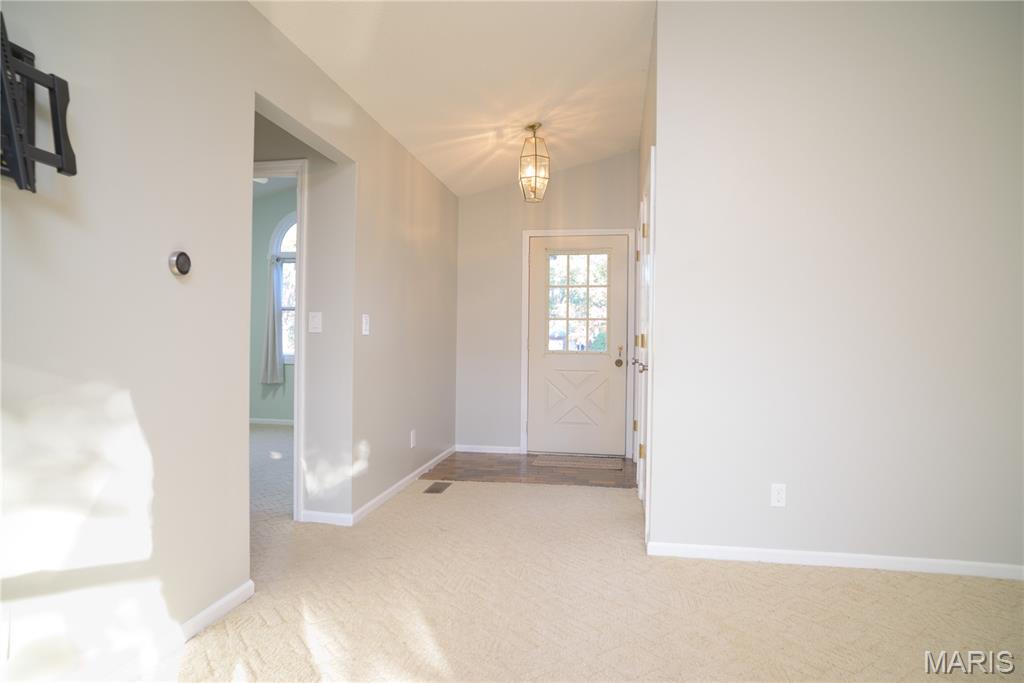 Homes for sale in Hillsboro, IL | 210 Lands End Rd, Hillsboro, IL 62049 | MLS# MIS25058339