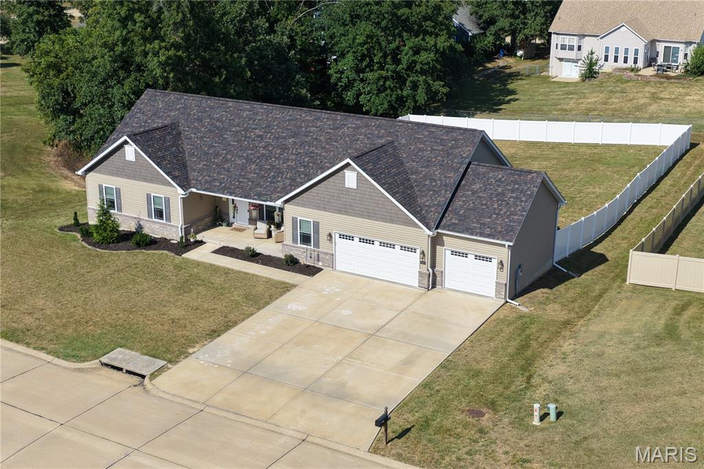 Homes for sale in Troy, MO | 509 Oakbluff Ct, Troy, MO 63379 | MLS# MIS25059877