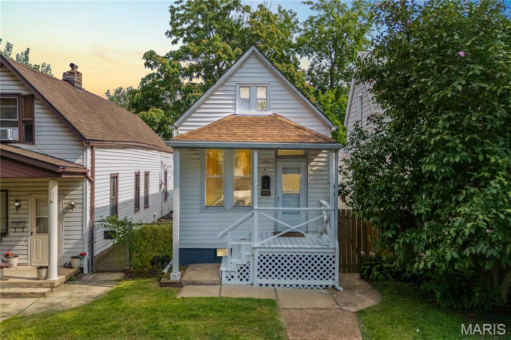 1st image of 4263 Connecticut St, Saint Louis, MO 63116 | MLS# MIS25063794