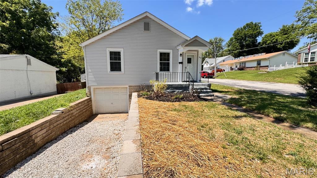 Homes for sale in St. Louis, MO | 3649 Boswell Ave, St. Louis, MO 63114 | MLS# MIS25064695