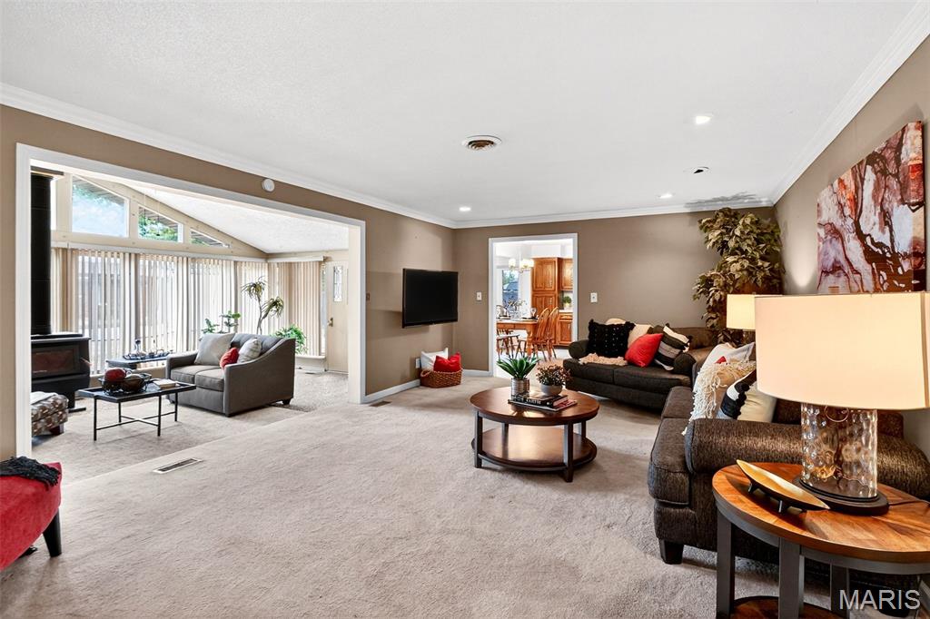 Homes for sale in Alhambra, IL | 313 Hazelwood Dr, Alhambra, IL 62001 | MLS# MIS25065505