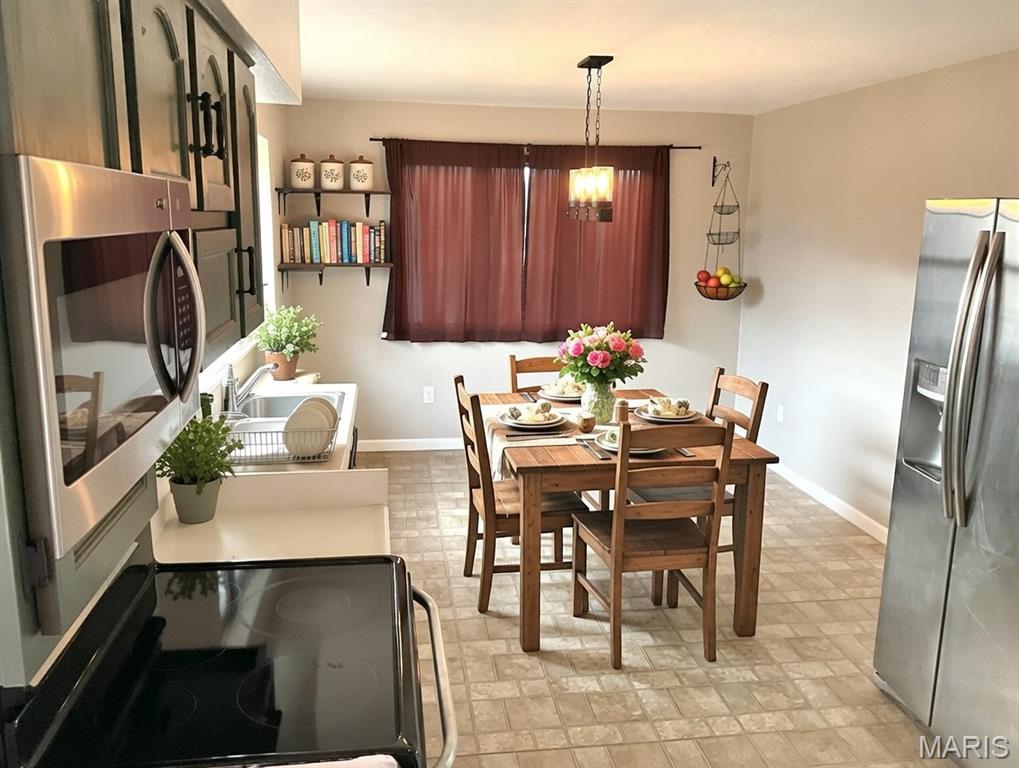 Homes for sale in Glen Carbon, IL | 24 Alta St, Glen Carbon, IL 62034 | MLS# MIS25065806