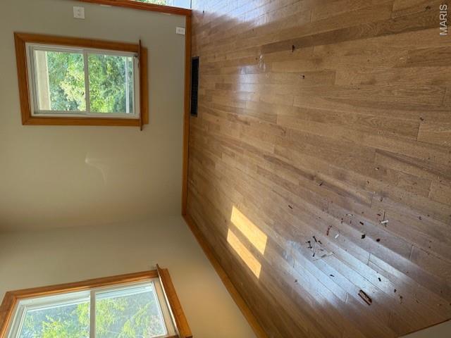 5th image of 9934 Valley Dr, St Louis, MO 63137 | MLS# MIS25066361