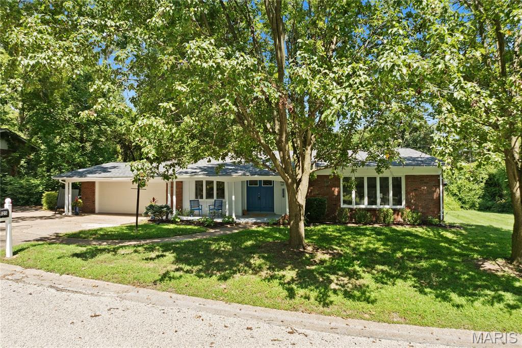 2nd image of 125 Country Club Acres, Belleville, IL 62223 | MLS# MIS25066478