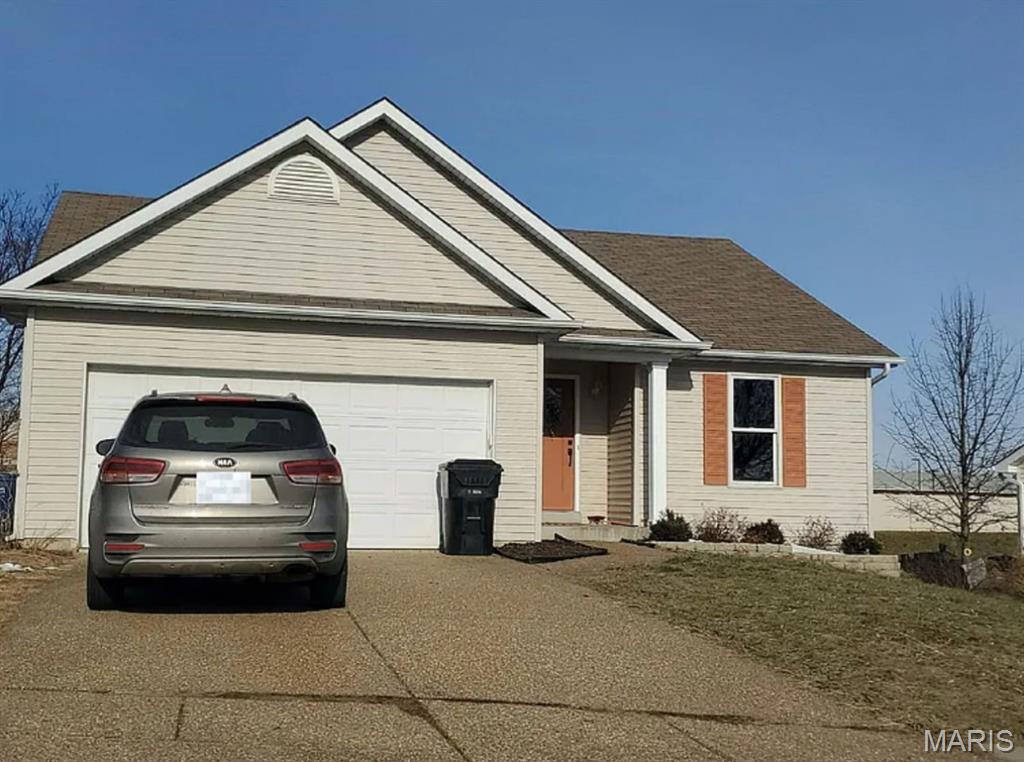 Homes for sale in Wentzville, MO | 4019 Jessica Dr, Wentzville, MO 63385 | MLS# MIS25066900