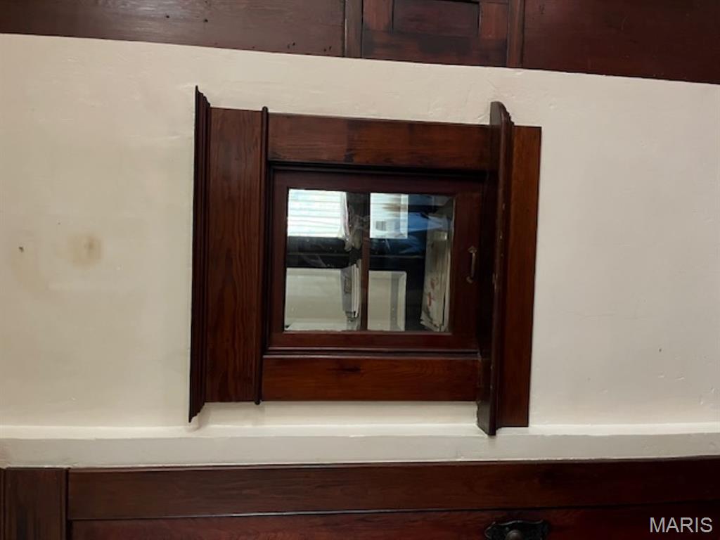 Homes for sale in Alton, IL | 1215 Union St, Alton, IL 62002 | MLS# MIS25068259