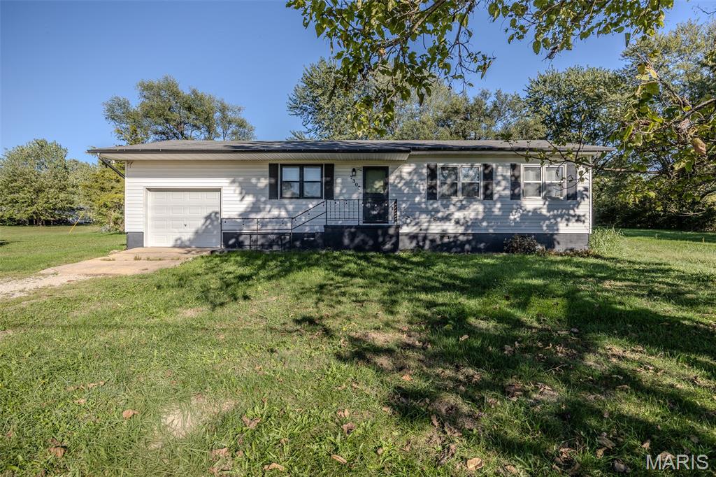 Homes for sale in Lebanon, MO | 730 Tower Rd, Lebanon, MO 65536 | MLS# MIS25068741