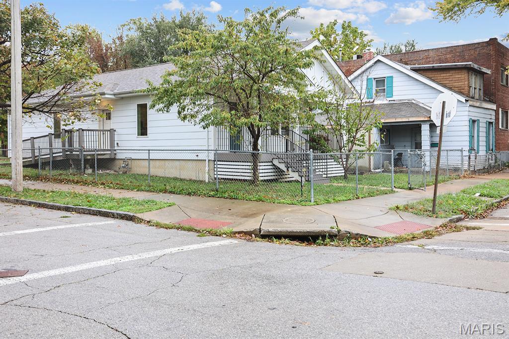 Homes for sale in St Louis, MO | 7700 Michigan Ave, St Louis, MO 63111 | MLS# MIS25072337