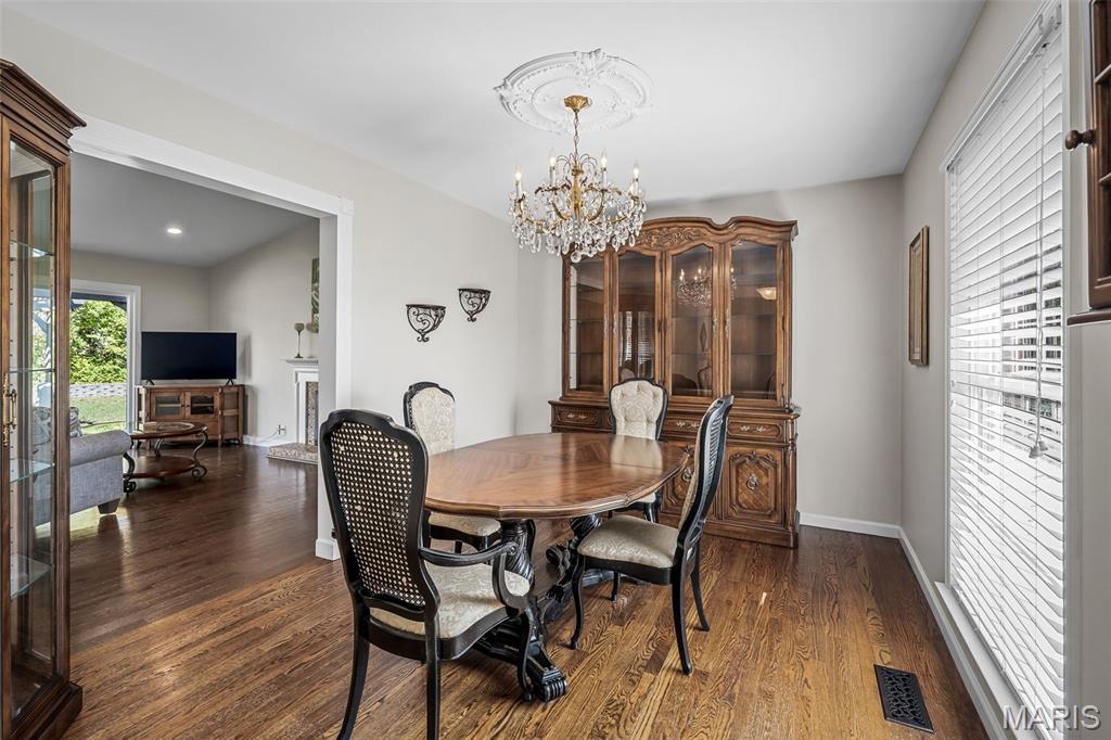 Homes for sale in Ballwin, MO | 822 822 Westwood Dr Dr, Ballwin, MO 63011 | MLS# MIS25072518