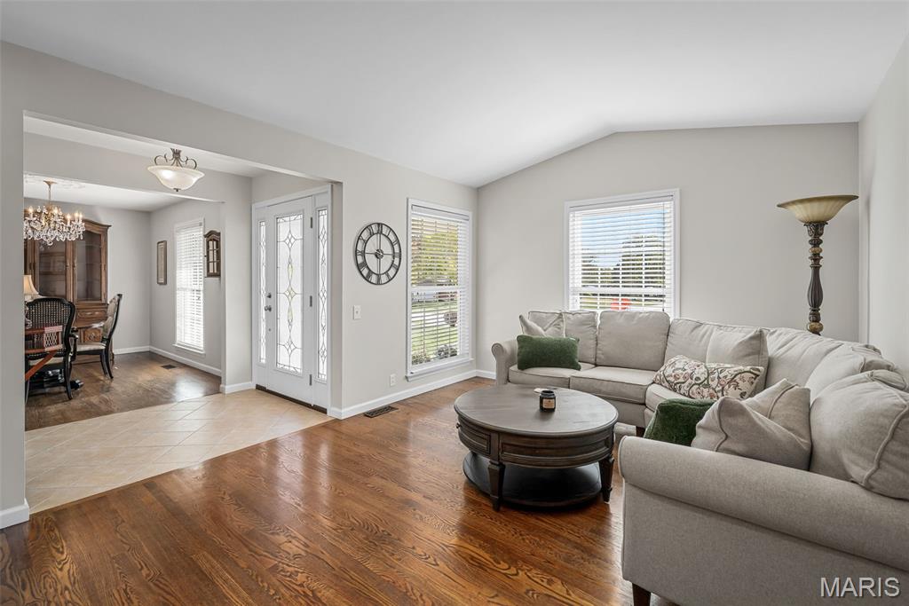 Homes for sale in Ballwin, MO | 822 822 Westwood Dr Dr, Ballwin, MO 63011 | MLS# MIS25072518