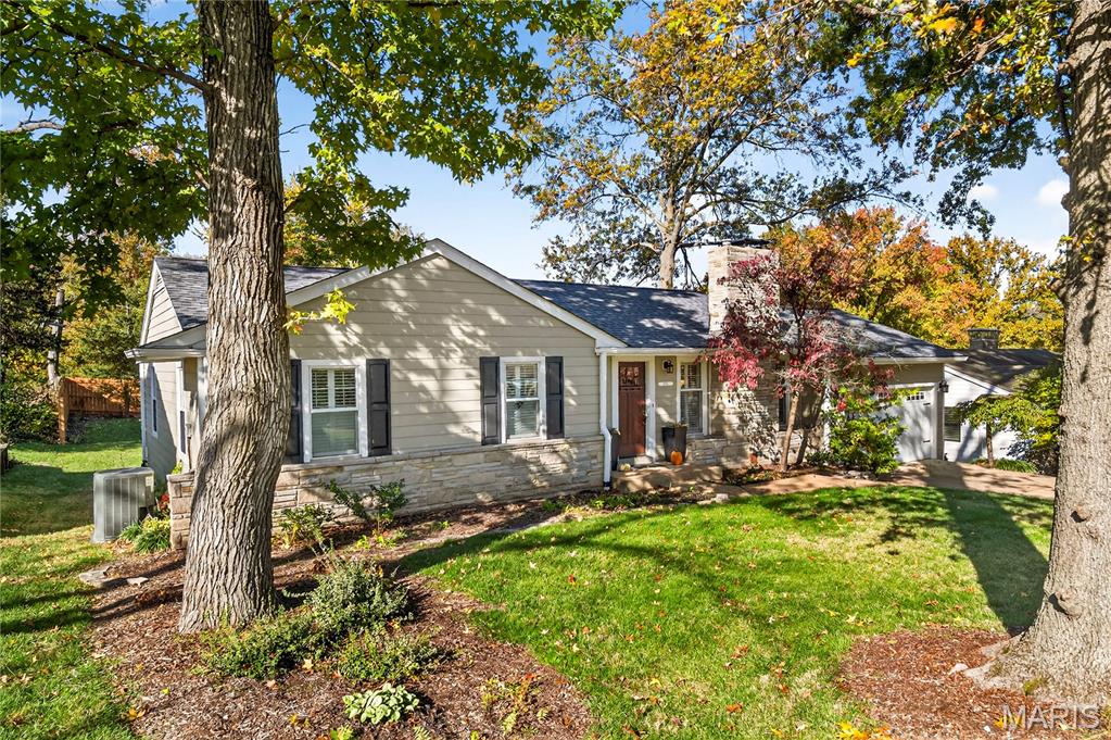 Homes for sale in Webster Groves, MO | 1515 Bridle Rd, Webster Groves, MO 63119 | MLS# MIS25073030