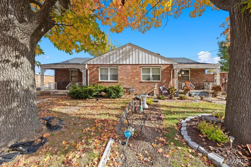 Homes for sale in Belleville, IL | 6317 W Washington St, Belleville, IL 62223 | MLS# MIS25073343