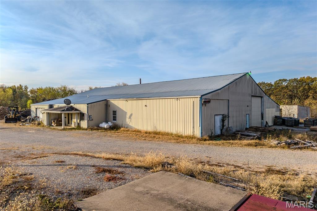 Homes for sale in Lebanon, MO | 30841 Old Hwy 5, Lebanon, MO 65536 | MLS# MIS25073389