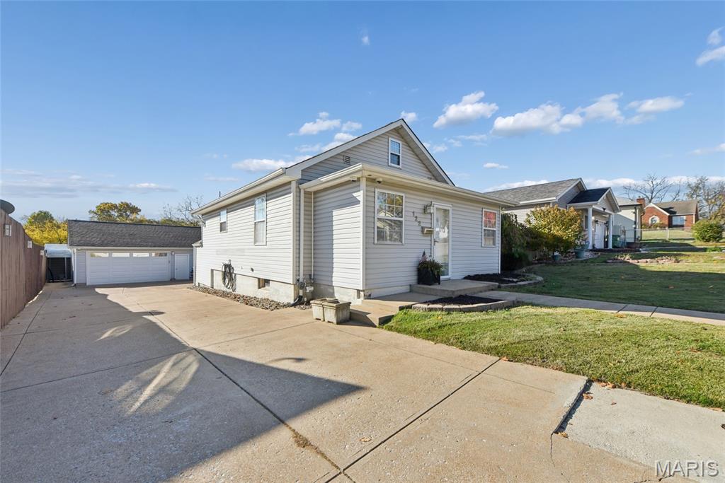 Homes for sale in Festus, MO | 122 N 8th St, Festus, MO 63028 | MLS# MIS25073507