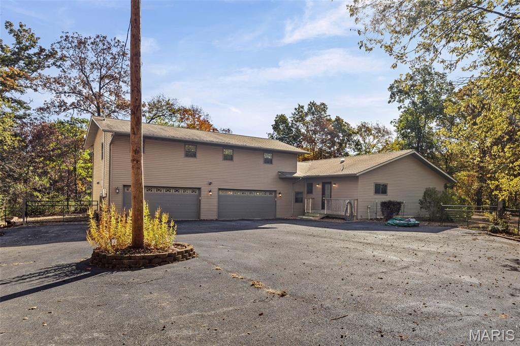 Homes for sale in Mascoutah, IL | 5276 State Route 4, Mascoutah, IL 62258 | MLS# MIS25073578