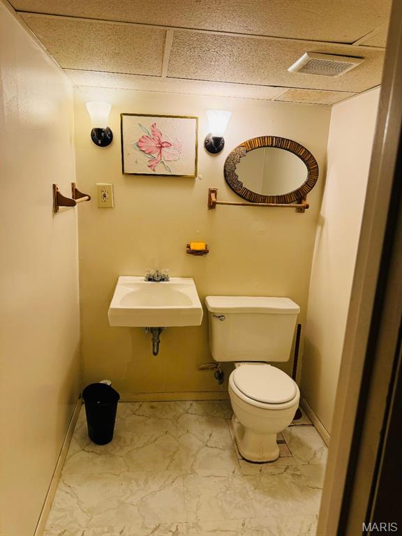 Homes for sale in Florissant, MO | 3092 Wintergreen Dr, Florissant, MO 63033 | MLS# MIS25073804