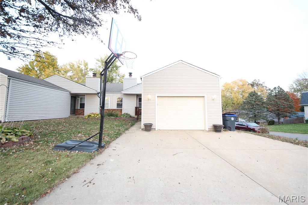 Homes for sale in St Peters, MO | 35 Gold Run Dr #B, St Peters, MO 63376 | MLS# MIS25074092