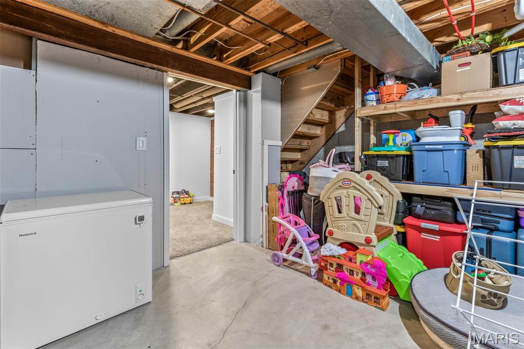 Homes for sale in Arnold, MO | 3184 Meadowfield Dr, Arnold, MO 63010 | MLS# MIS25074133