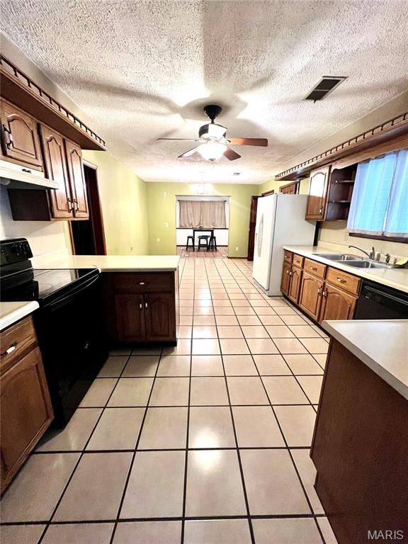 Homes for sale in Anna, IL | 404 Oak St, Anna, IL 62906 | MLS# MIS25074306