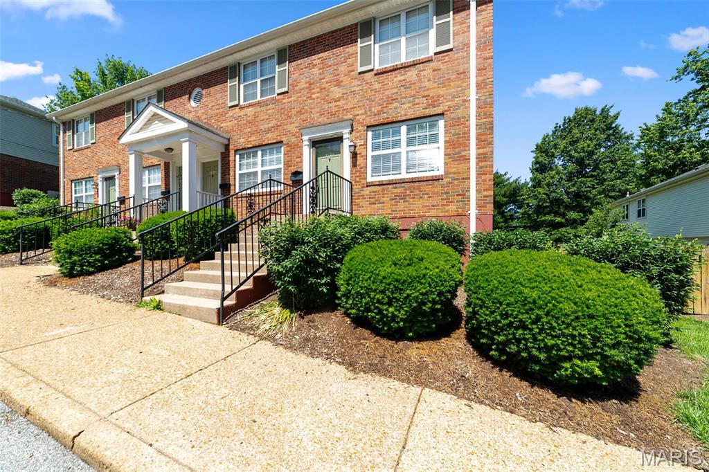 Homes for sale in St Louis, MO | 1509 Swallow Dr, St Louis, MO 63144 | MLS# MIS25075133