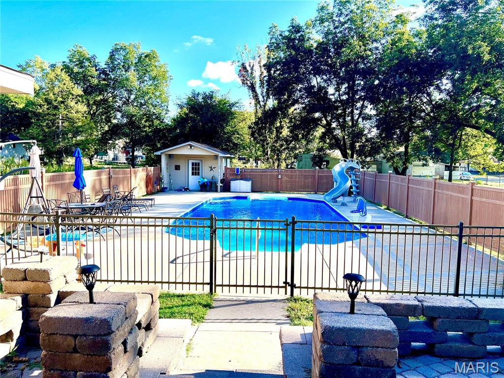 Homes for sale in Scott City, MO | 333 E Maple St, Scott City, MO 63780 | MLS# MIS25075561