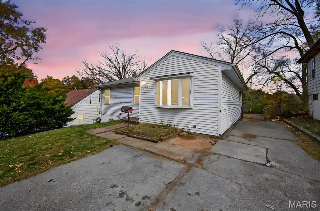 Homes for sale in St Louis, MO | 536 Ames Pl, St Louis, MO 63135 | MLS# MIS25075656