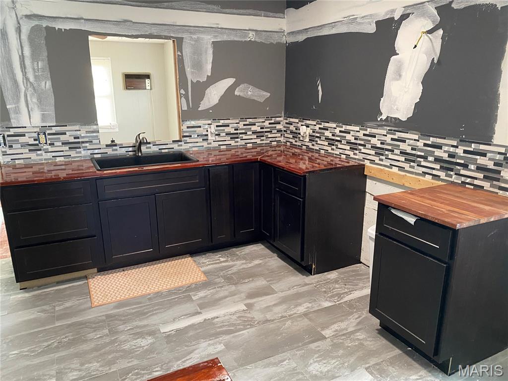 Homes for sale in Godfrey, IL | 805 Southmoor Pl, Godfrey, IL 62035 | MLS# MIS25075707