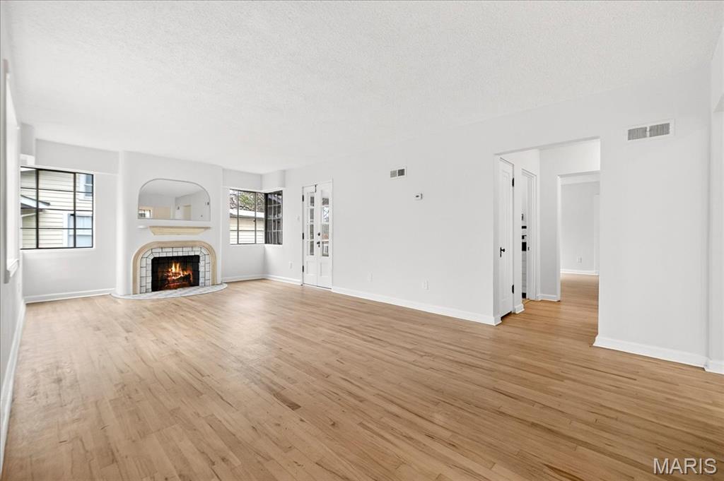 Homes for sale in St Louis, MO | 246 S Old Orchard Ave, St Louis, MO 63119 | MLS# MIS25076108