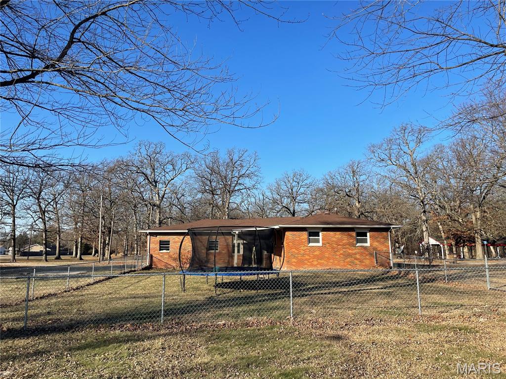 Homes for sale in Wilsonville, IL | 704 N Sawyer St, Wilsonville, IL 62093 | MLS# MIS25076527