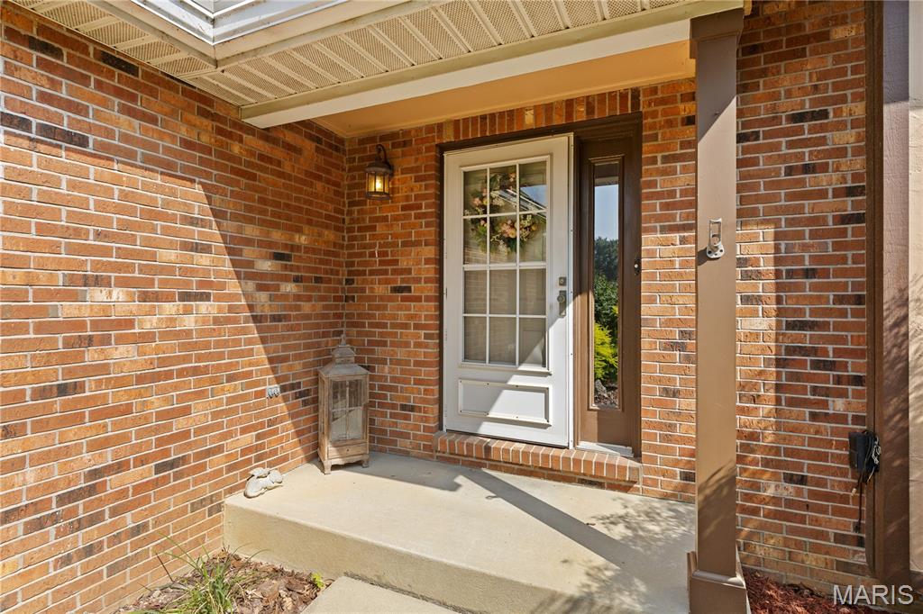 Homes for sale in Glen Carbon, IL | 46 Matterhorn Dr, Glen Carbon, IL 62034 | MLS# MIS25076537