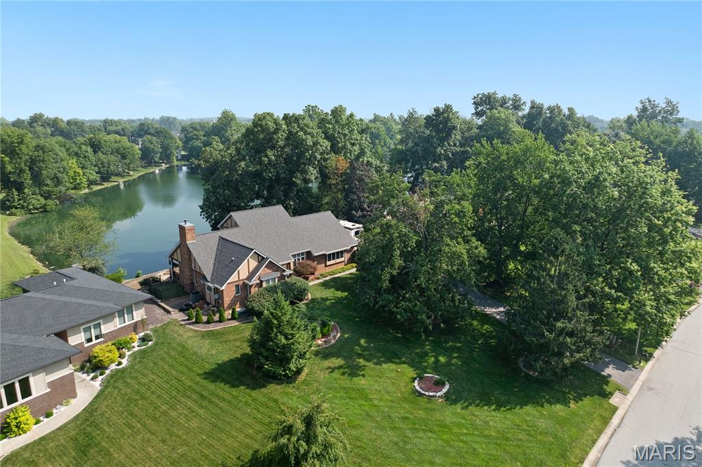 Homes for sale in Glen Carbon, IL | 46 Matterhorn Dr, Glen Carbon, IL 62034 | MLS# MIS25076537