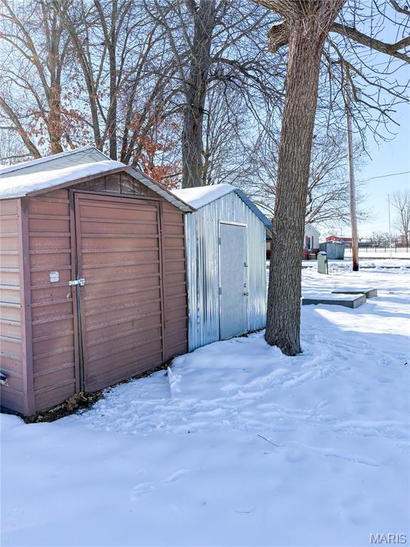 Homes for sale in Brighton, IL | 213 N Cross St, Brighton, IL 62012 | MLS# MIS25076580