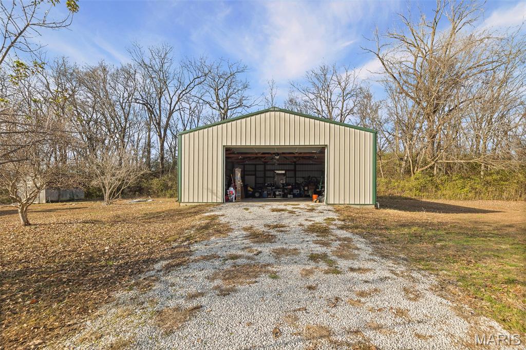 Homes for sale in Lenzburg, IL | 9345 Schaller Rd, Lenzburg, IL 62255 | MLS# MIS25076668