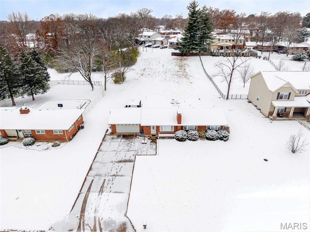 Homes for sale in St Louis, MO | 10617 Twilight Dr, St Louis, MO 63128 | MLS# MIS25076713