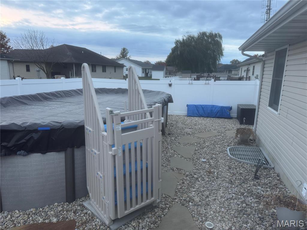 Homes for sale in Highland, IL | 30 N Porte Dr, Highland, IL 62249 | MLS# MIS25076937