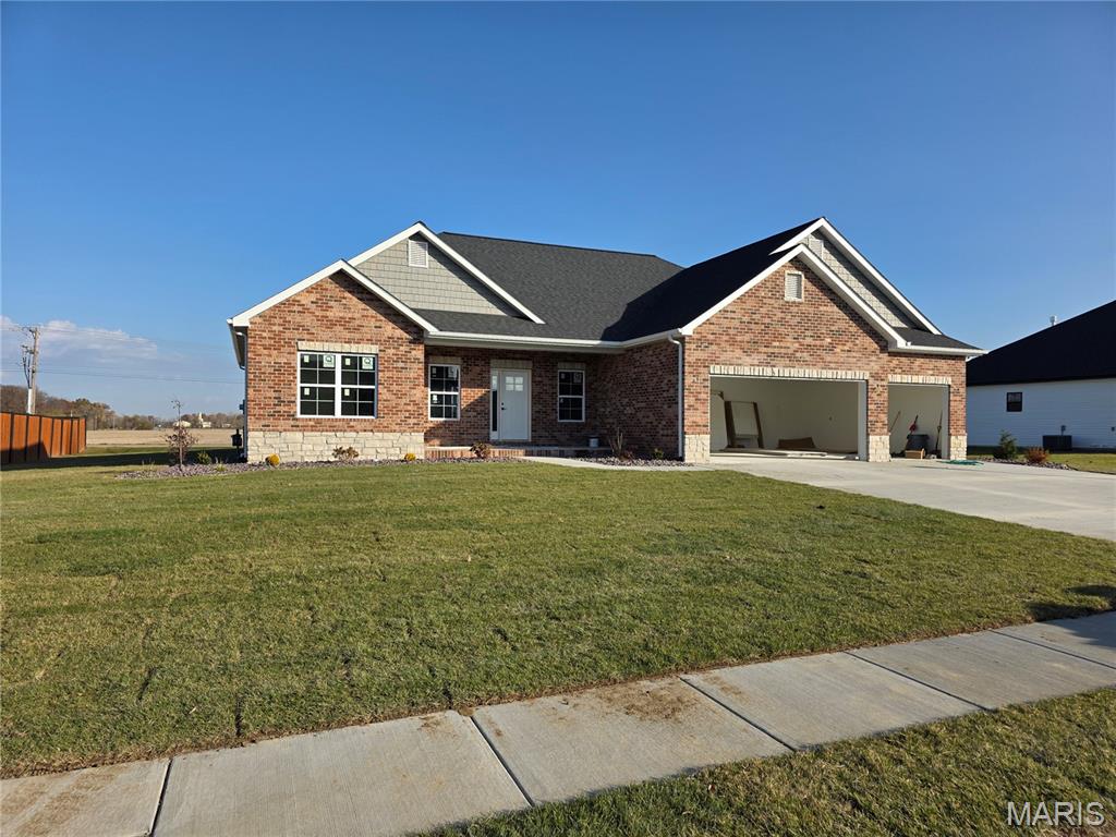 Homes for sale in Mascoutah, IL | 1192 Widgeon Dr, Mascoutah, IL 62258 | MLS# MIS25077020