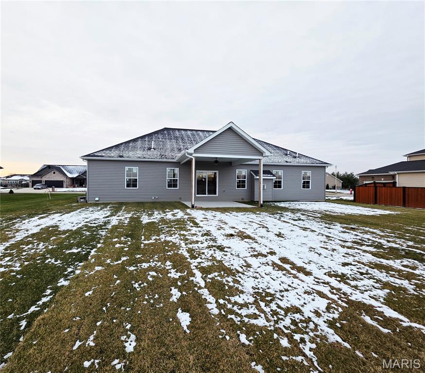 Homes for sale in Mascoutah, IL | 1192 Widgeon Dr, Mascoutah, IL 62258 | MLS# MIS25077020