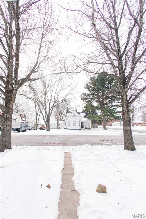 Homes for sale in Owensville, MO | 111 W Madison Ave, Owensville, MO 65066 | MLS# MIS25077089