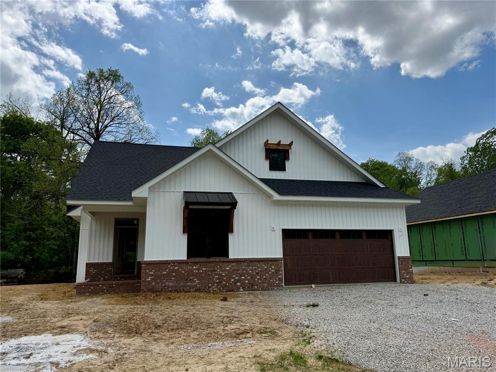 Homes for sale in Caseyville, IL | 1014 Otter Lake Ln, Caseyville, IL 62232 | MLS# MIS25079744