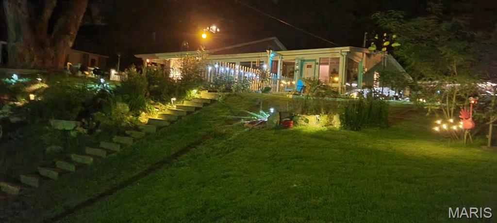 Homes for sale in Grafton, IL | 104 Grafton Hills Dr, Grafton, IL 62037 | MLS# MIS25079751