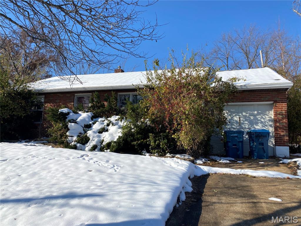 Homes for sale in Jennings, MO | 8855 Granada Pl, Jennings, MO 63136 | MLS# MIS25079776