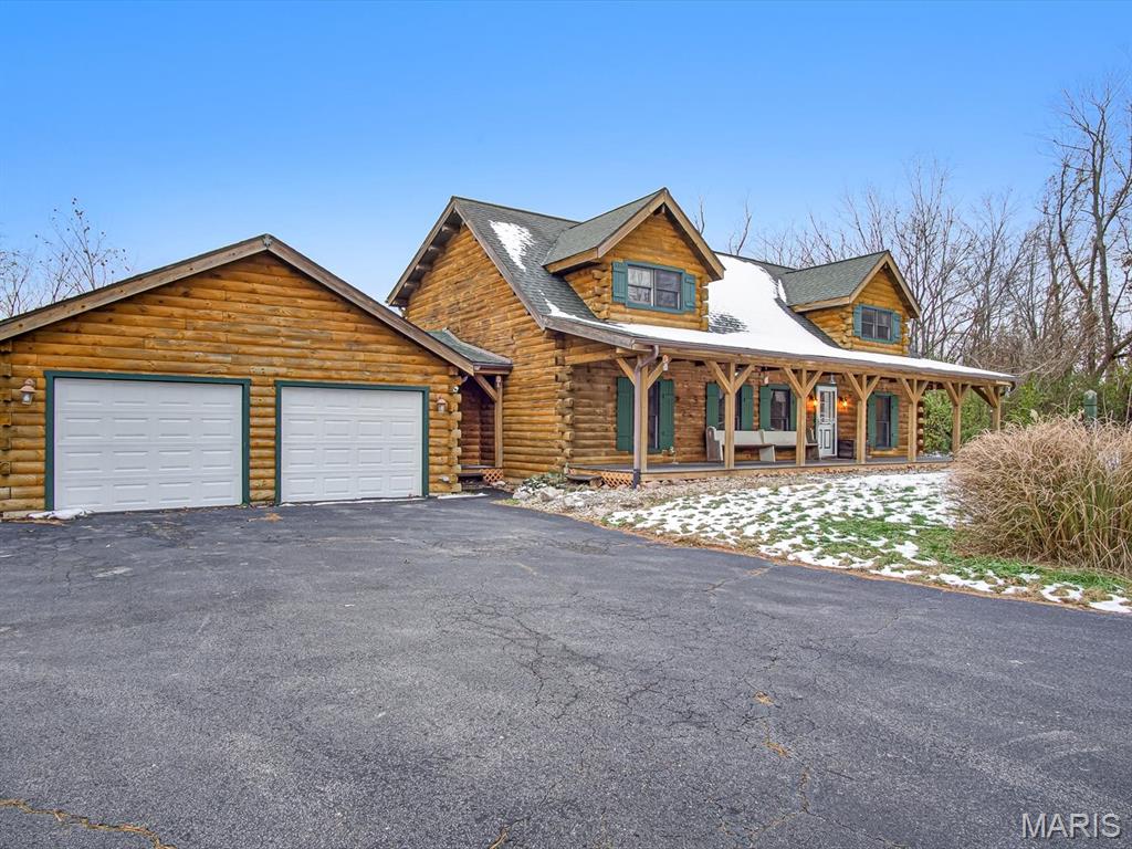 Homes for sale in Millstadt, IL | 5445 Saxtown Rd, Millstadt, IL 62260 | MLS# MIS25079854