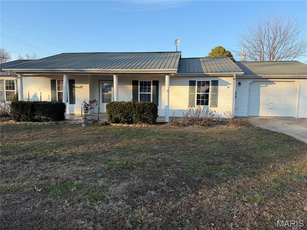 Homes for sale in Richland, MO | 810 Mildred St, Richland, MO 65556 | MLS# MIS25079873