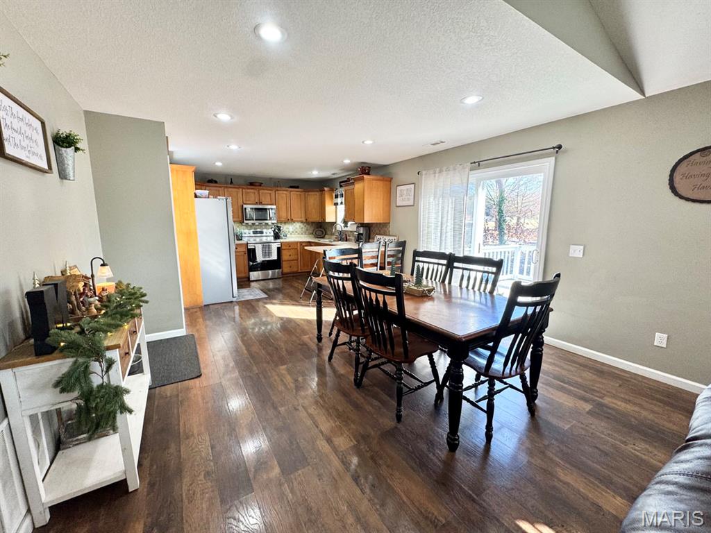 Homes for sale in Dexter, MO | 1407 Birch Crk, Dexter, MO 63841 | MLS# MIS25079956