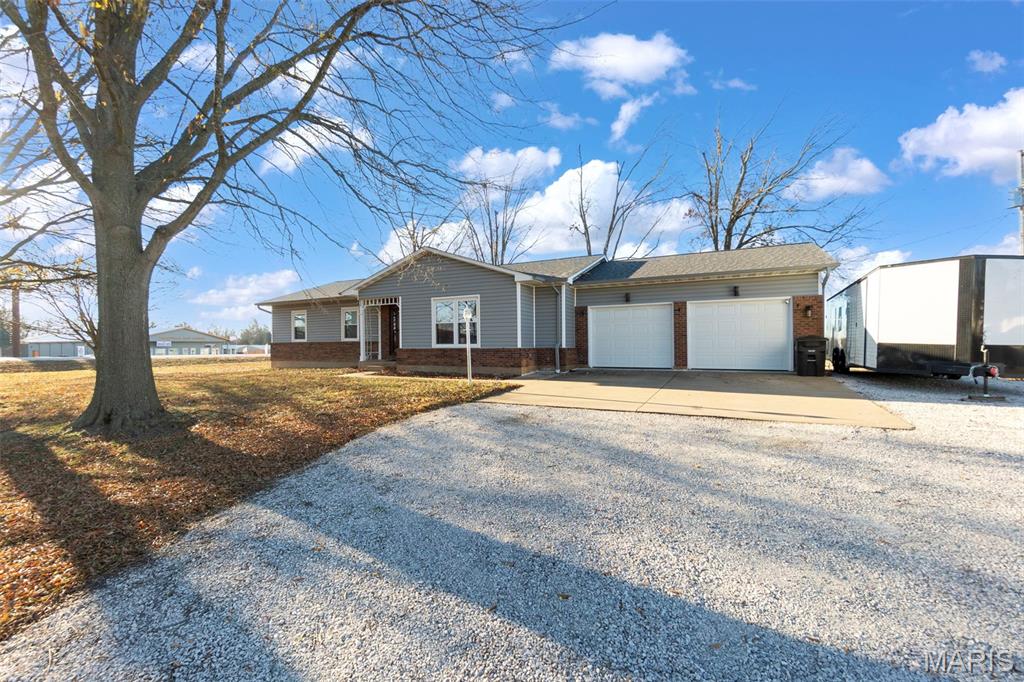Homes for sale in Perryville, MO | 1512 Old St Mary's Rd, Perryville, MO 63775 | MLS# MIS25080826
