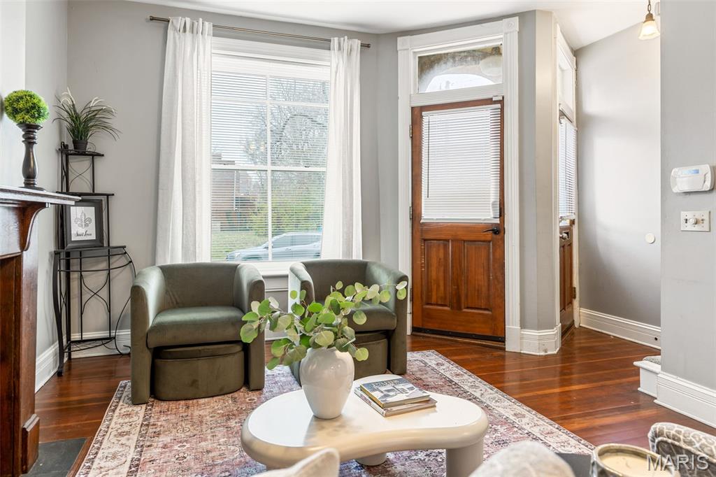 Homes for sale in St Louis, MO | 909 Victor St, St Louis, MO 63104 | MLS# MIS25081564