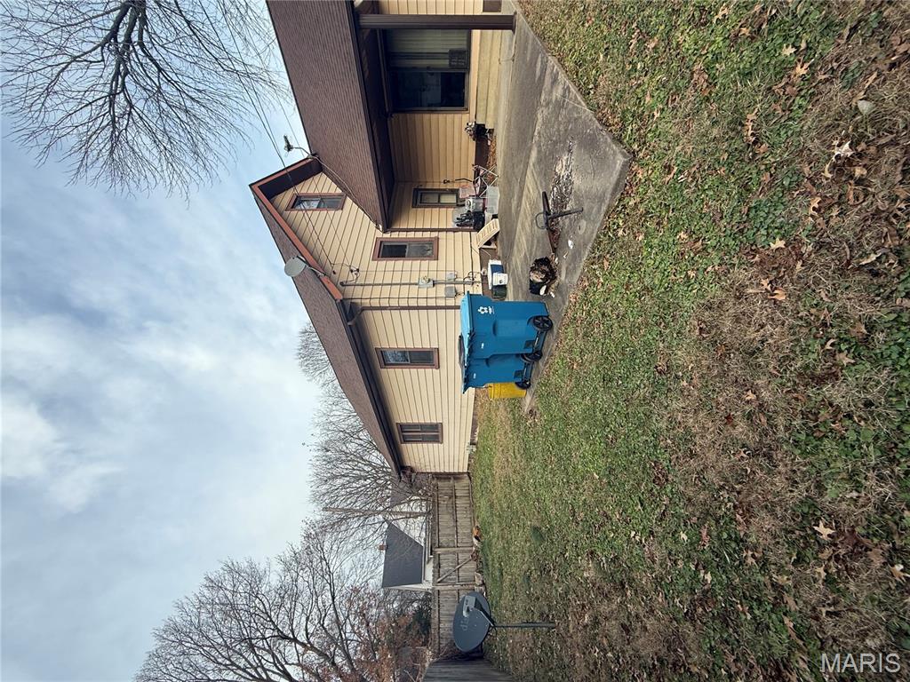 Homes for sale in Trenton, IL | 110 E 4th St, Trenton, IL 62293 | MLS# MIS25081674