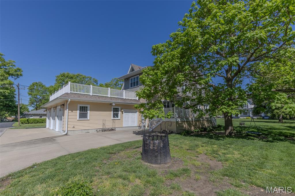 Homes for sale in Carlinville, IL | 905 E 1St North St, Carlinville, IL 62626 | MLS# MIS25082437