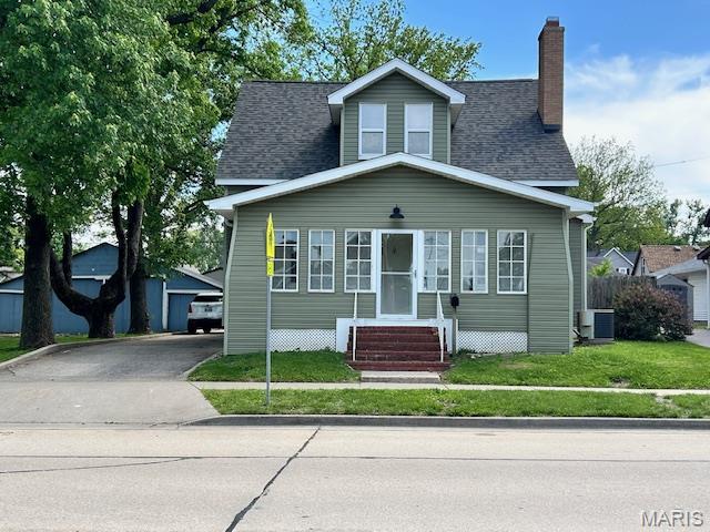 Homes for sale in O'fallon, IL | 415 W 3rd St, O'fallon, IL 62269 | MLS# MIS26000020